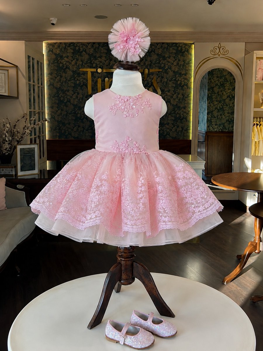 chicanomixx's tweet photo. A couture dress for life’s sweetest celebrations. Available in size 2–3 years, with other sizes by preorder. Handmade sparkle ballerina dresses, sizes 22–33. https://t.co/hd4cvK0L3K