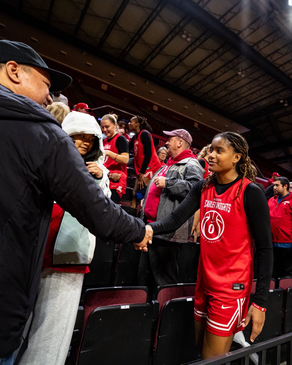 RutgersWBB's tweet photo. Thanks for the energy this morning at open practice Rutgers fam βοΈβ€οΈπ€
#GoRU | #RUWBB https://t.co/xblHCSgbid