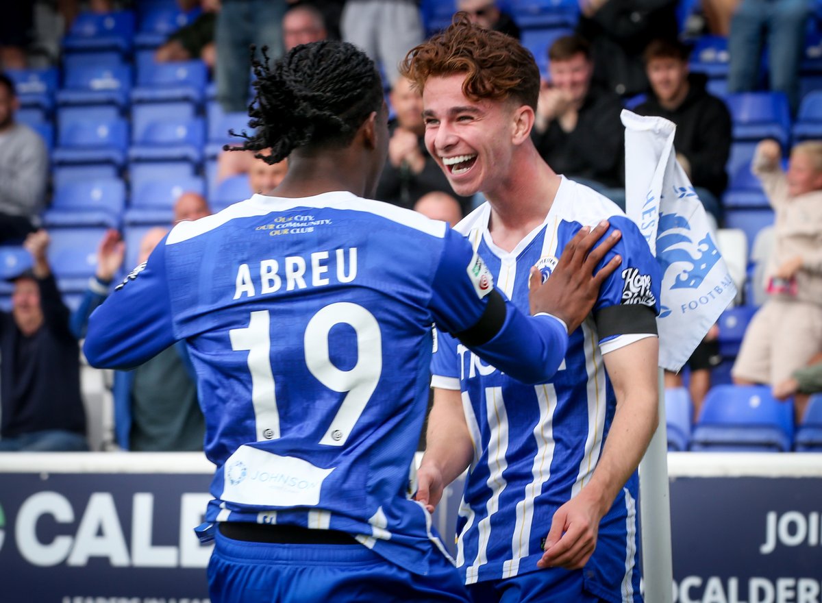devarick's tweet photo. Some quality football on display today rewarded with some cracking goals. 💙🦭💙
@ChesterFC 4 1 @ @worksoptownfc 
gallery 👇
https://t.co/aMnMN4dbOb https://t.co/DUski4l7gq