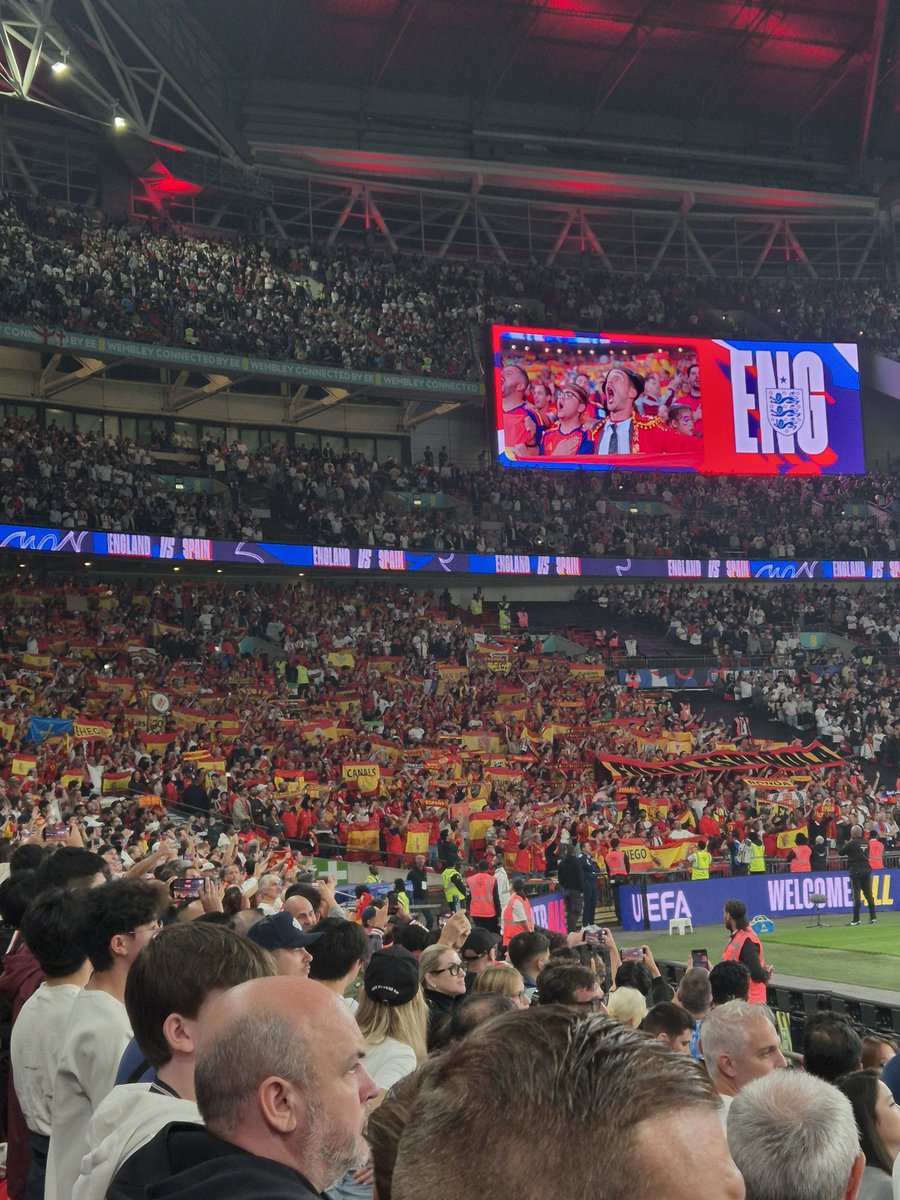 Hilly71Hill's tweet photo. @England 2-3 Spain 
Att 84,525
@wembleystadium #EngEsp #Threelions #KingKev https://t.co/fVlL1rBLcW