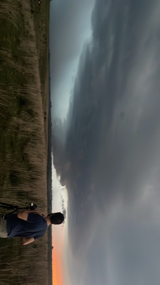 TheNaderMike's tweet photo. Possible tornado near earlier (now lifted) Alegrete, RS https://t.co/R4nPJsZLvH