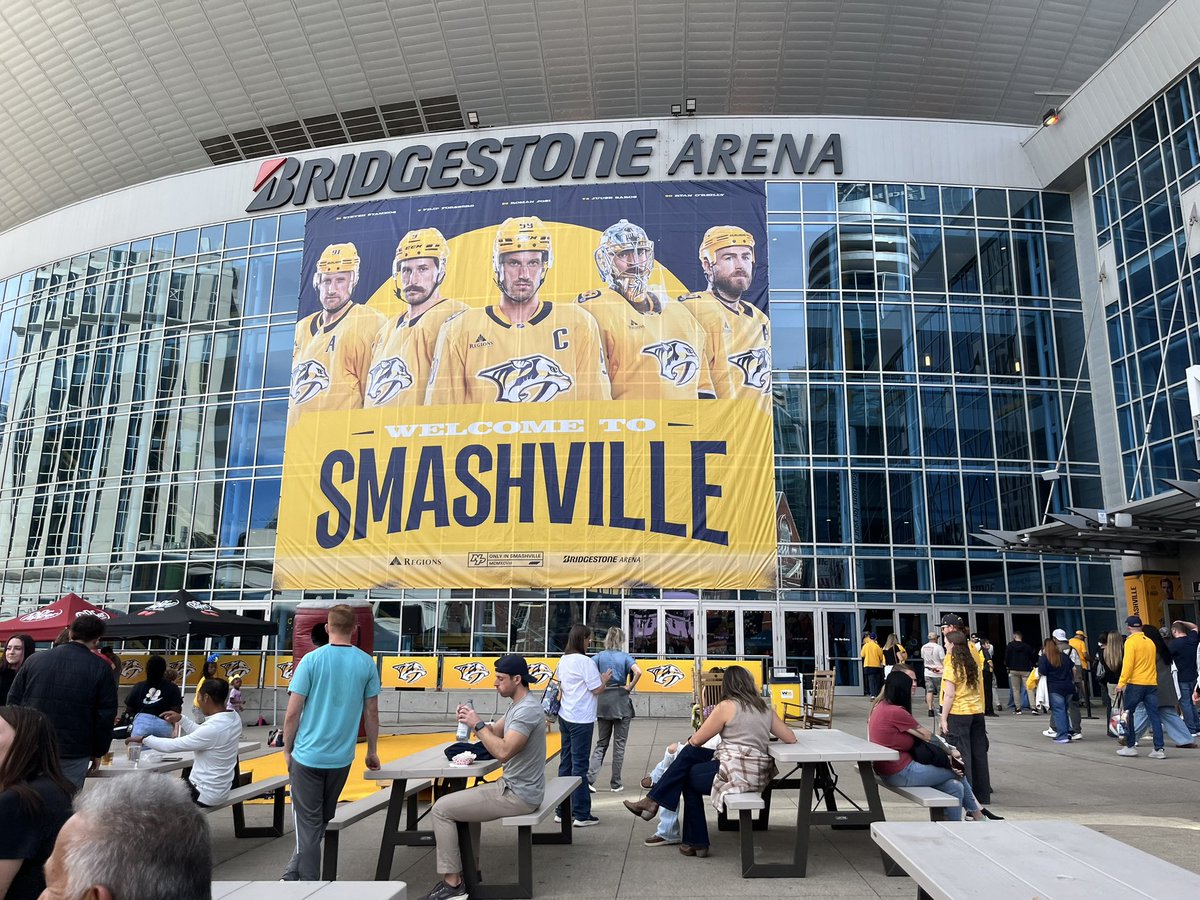 nendation's tweet photo. SMASHVILLE I AM IN YOUUU https://t.co/9PWy7CdT10