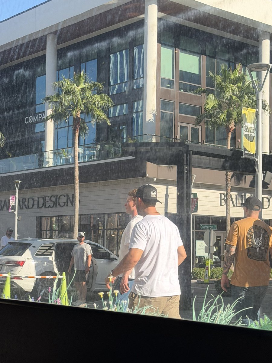 GamecockSheriff's tweet photo. PCA and Cubs teammates spotted in Tampa today #PCAMVP https://t.co/7ZQ6HzY35e