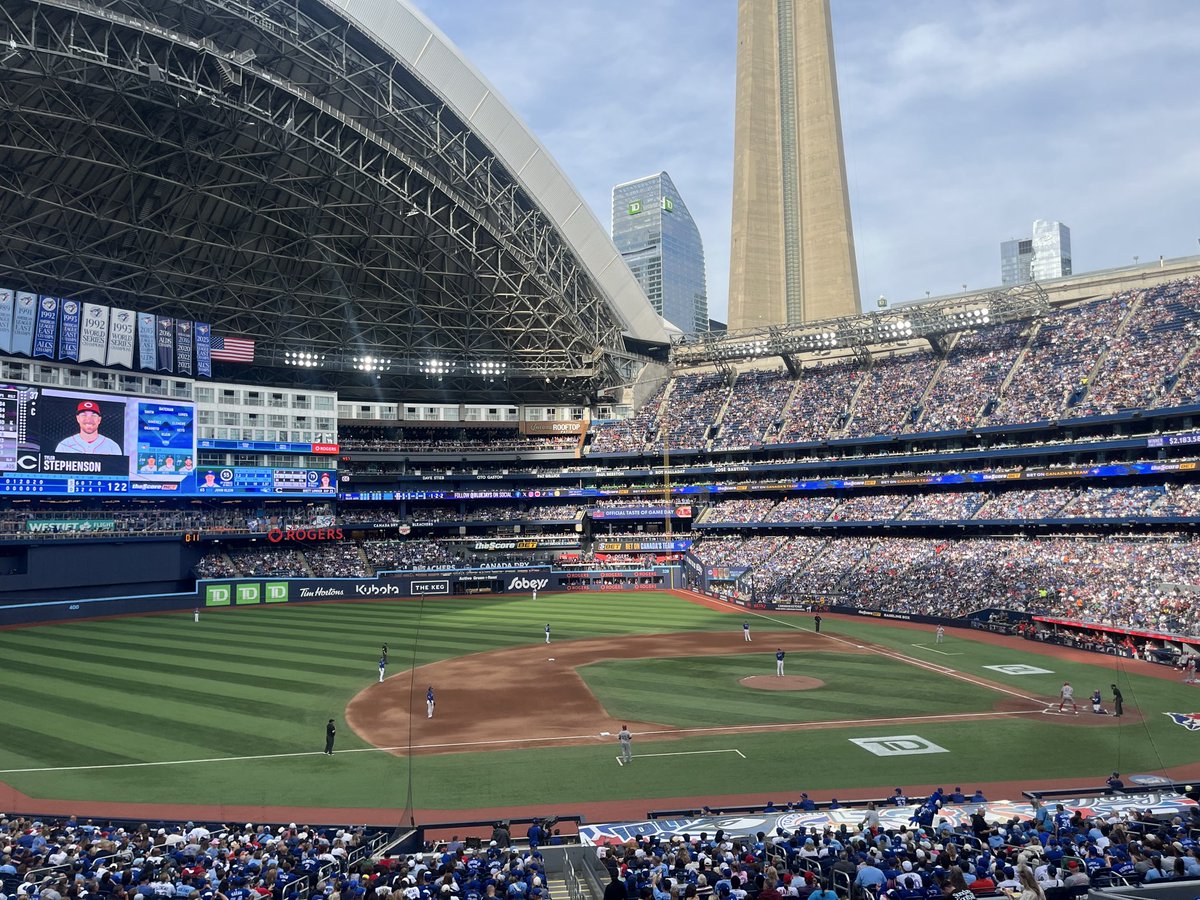 LukewSavage's tweet photo. Whelp, the boys stunk today. Solid pitching squandered by lethargic offence and two terrible defensive errors. But i’m sure going to miss this view after tomorrow. #bluejays50 https://t.co/5eHj1uQh8O