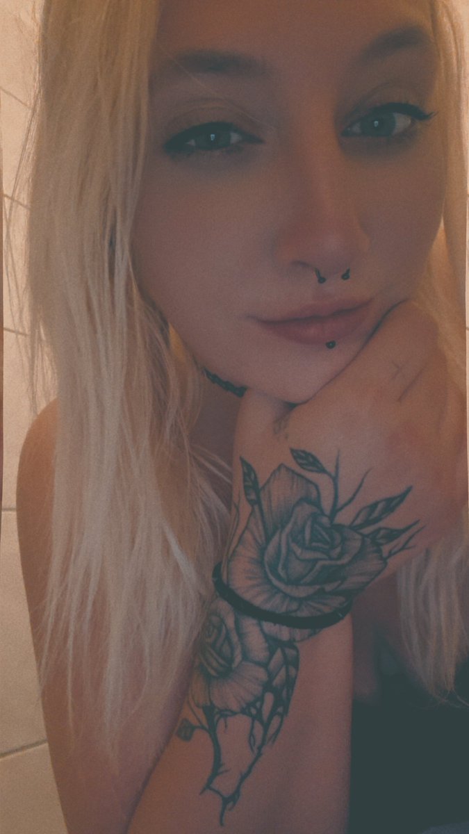 MistressMel240's tweet photo. 💸😈
#findom #paypig #domina https://t.co/UjpSX4fc0F