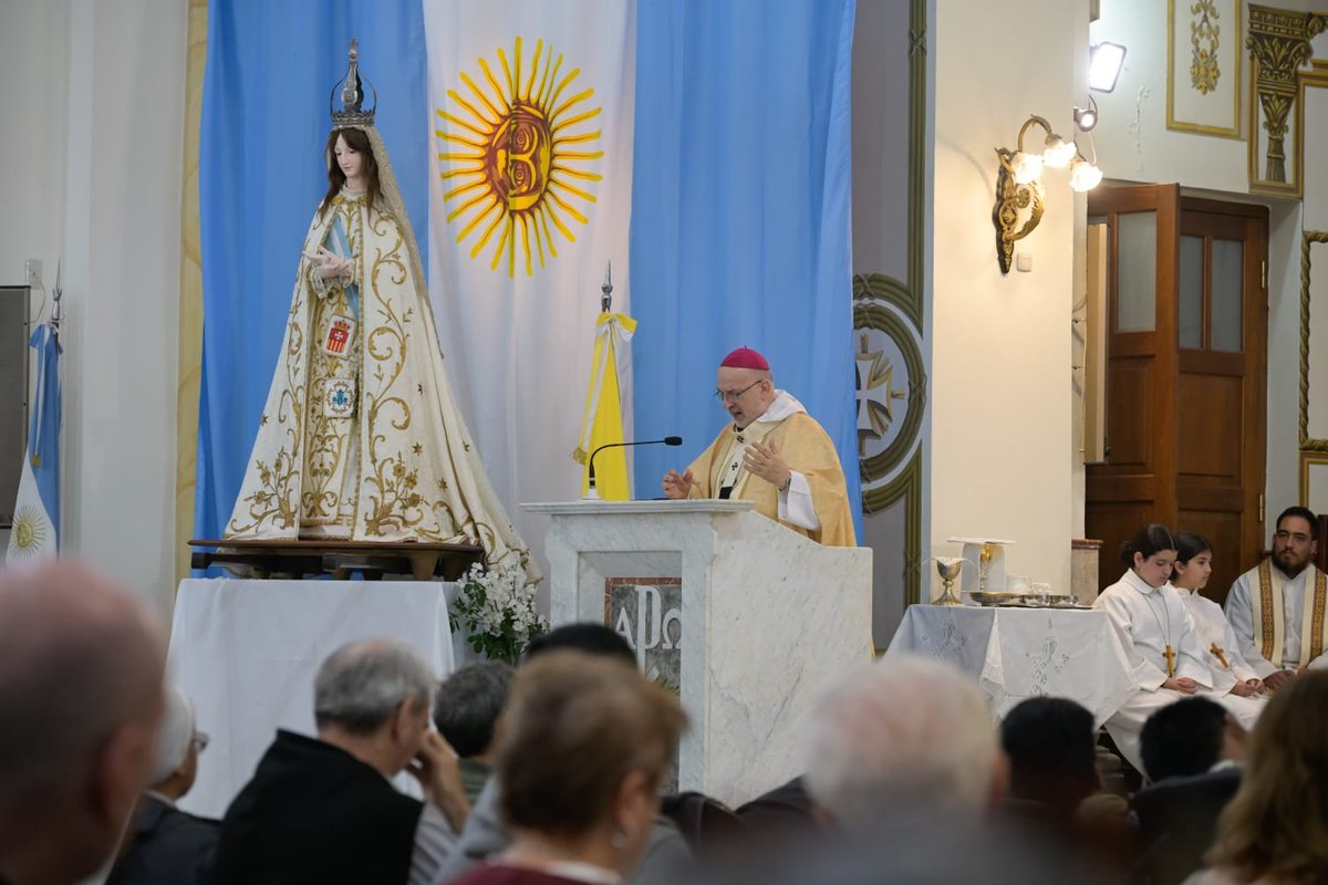 fsusbielles's tweet photo. Junto a muchisimos vecinos bahienses y nuestro Arzobispo Fray Carlos, acompañamos la procesión y la misa en honor a nuestra protectora.

Virgen de la Merced, Santa Patrona de Bahía Blanca, ruega por nosotros ... 🙏 https://t.co/K5bGRc3vqh