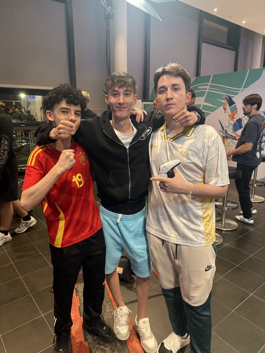 maarquituus's tweet photo. mañana sale lamine a jugar 🕺🕺 https://t.co/bh1hRkzLuT