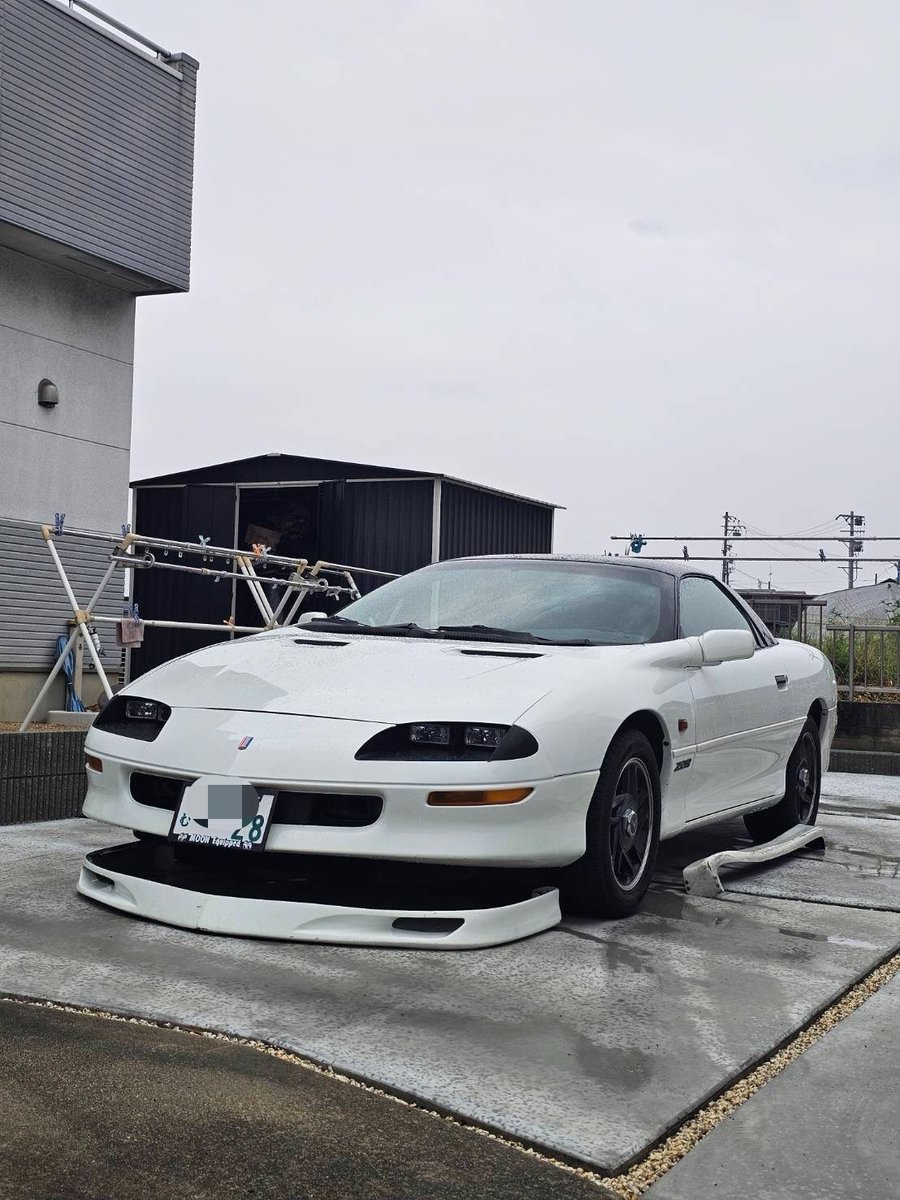 lpb9x's tweet photo. 車好きやってるって感じするね https://t.co/b57KHdXyiI
