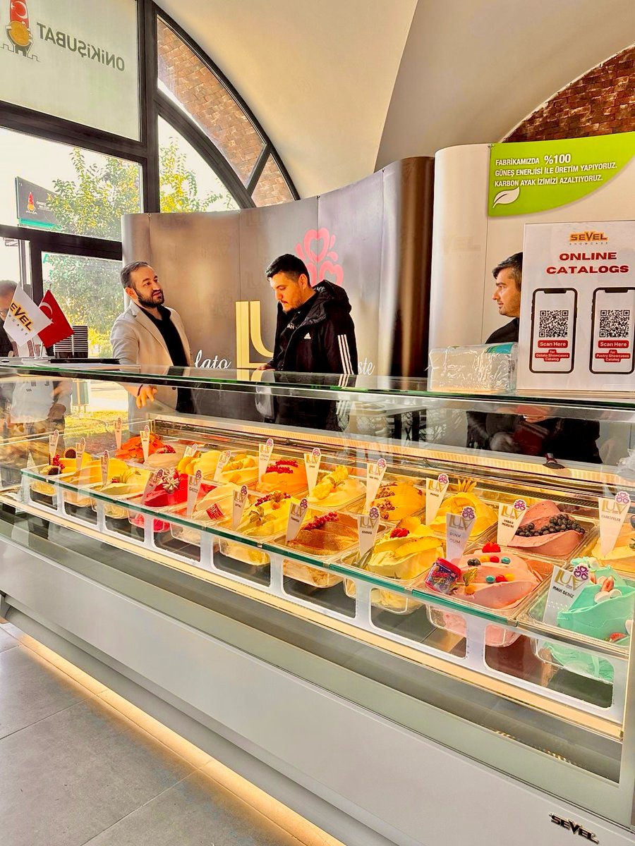 ShereeVanhws's tweet photo. From December 3–4, 2025, we held an outstanding event in Kahramanmaraş, featuring Smyrna Premium 30G’s industry-leading ice cream display and Luv Gelato’s unique flavors. https://t.co/XwhxeqKSOn