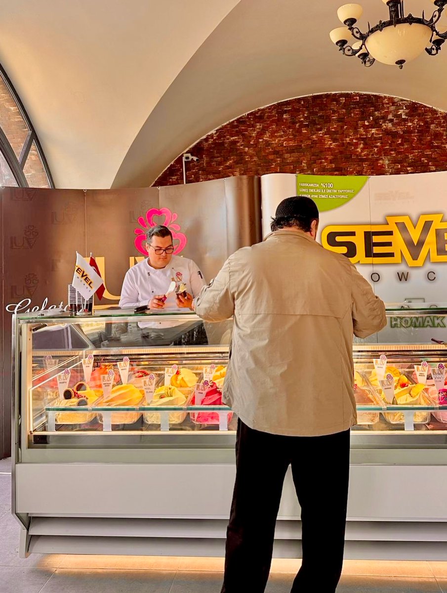 ShereeVanhws's tweet photo. From December 3–4, 2025, we held an outstanding event in Kahramanmaraş, featuring Smyrna Premium 30G’s industry-leading ice cream display and Luv Gelato’s unique flavors. https://t.co/XwhxeqKSOn