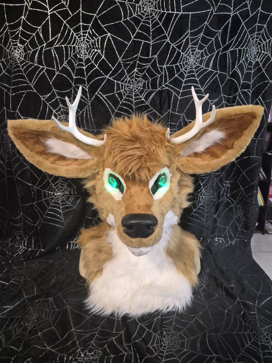 HanamiCreation's tweet photo. Finished commission for @JohnTheDoestar. Antlers, head base, eyes, ears, nose, internal fan and LED lights by @DvC_Ciara https://t.co/wkSkQgVstX