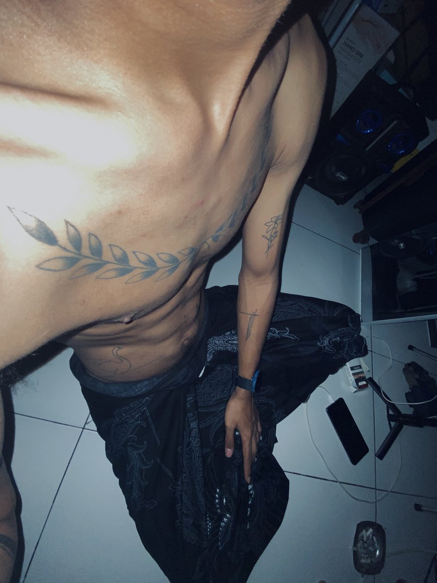 kanda_T2's tweet photo. 🥵 https://t.co/LjNs02cPjU
