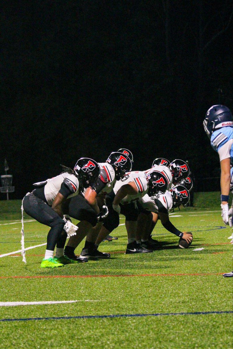 NoahOdenthal17's tweet photo. #BLESSED to be a part of this team🙏 great win last night 53-6. 3-0 more to come @Ian_Walker_2027 @JuliusOdenthal @Tahmerebrown23 @jbenkacoker1 @Trevor_Evans56 @BamPelzer03 @MauricioKume @BraydonBonfig @TenesieTaylor @BigBrodyLight @TJMaset @Peterso992 https://t.co/MvIezlUfR7
