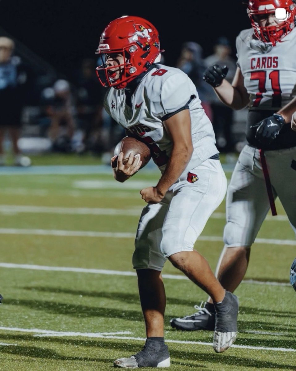 skylerway23's tweet photo. 🔴1-0 district play
🔵22 carries 240 yards 2 touchdowns
🔴10.9 YPC 
@oaksie72 @cards_football @_claymckee7 @cleats2whistle @kybigthings @PrepRedzoneKY https://t.co/9bk3n9n8fh