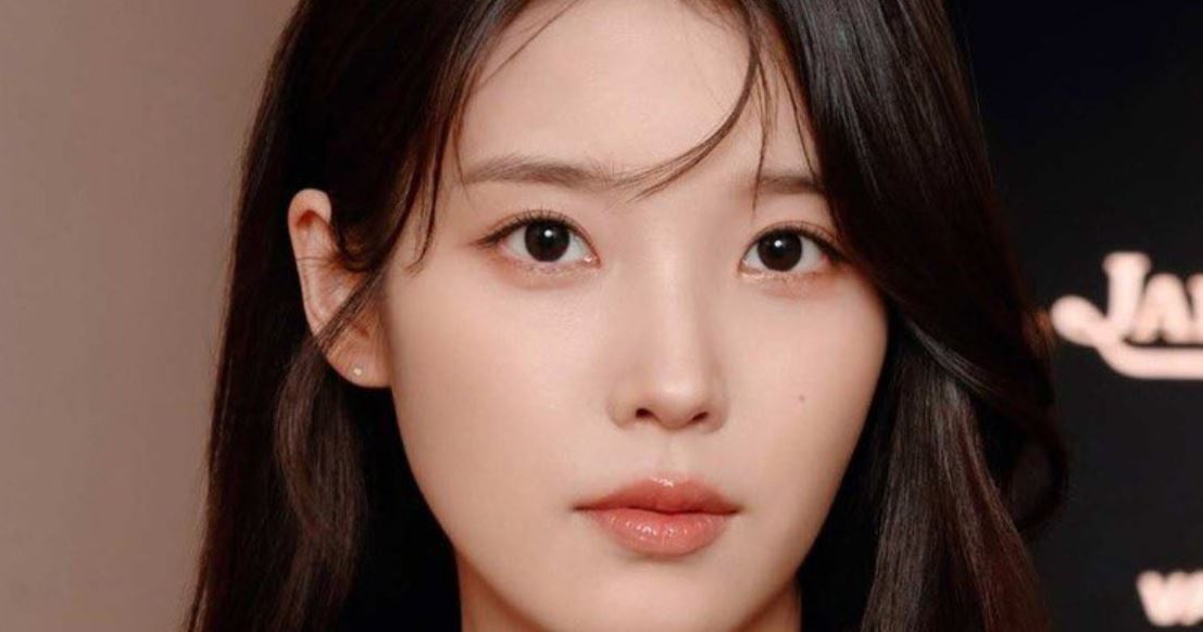 pradaUAENA's tweet photo. Gd morning & Happy Sunday🌞@IUPHILS 🇵🇭 Mary & UAENA across the world 🥹🥺
After IU get diagnosed "tube dysfunction", really happy Jingni looks chubby & healthy.
Spread love to Jingni,UAENA 💕︎ ♡🥺
#IU
#UNKNOWNPLANET
@_IUofficial
https://t.co/etxUBcSGL7 https://t.co/zsq9MgOx4c