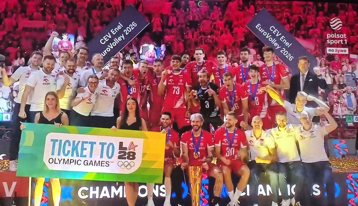 Jakub110Jakub's tweet photo. MAMY BILET DO LOS ANGELES! ❤️

Screen: Polsat Sport 1.
#gangłysego https://t.co/ccgPR7AaJV