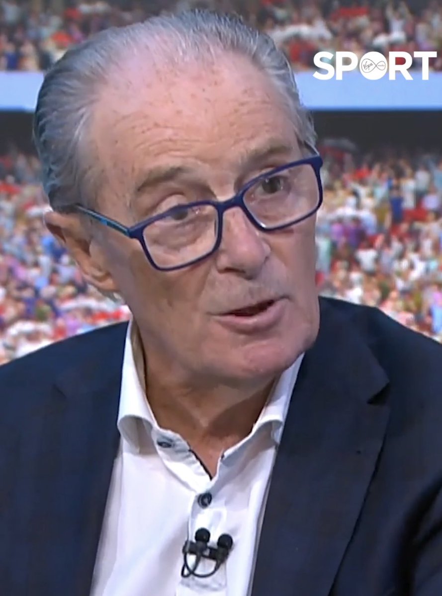 DanielHussey2's tweet photo. Brian Kerr on Virgin Media tonight:

“I’ve been in touch with him (Gavin Bazunu) this evening and he’s feeling quite low. And shunned by some of the players and by the FAI.

“It’s been suggested to him that it’d be better if he leaves the squad, which I think is disgraceful.

“They’ve a match against Austria to play. Why shouldn’t he be involved in that game?”