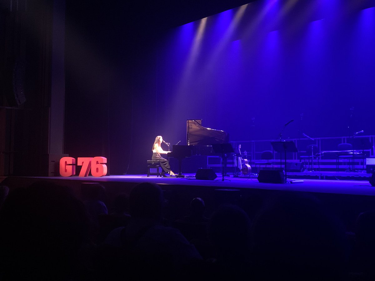 GloAiguafreda's tweet photo. Concert a @latlantidavic ‘Llach Gener 76’, que commemora els cinquanta anys dels concerts històrics de Lluís Llach al Palau dels Esports de #Barcelona. Jo, només tenia 12 anys, però avui he comprovat com totes aquelles cançons ens van fer crèixer amb identitat i criteri. #G76 https://t.co/UX0tjXLAAt