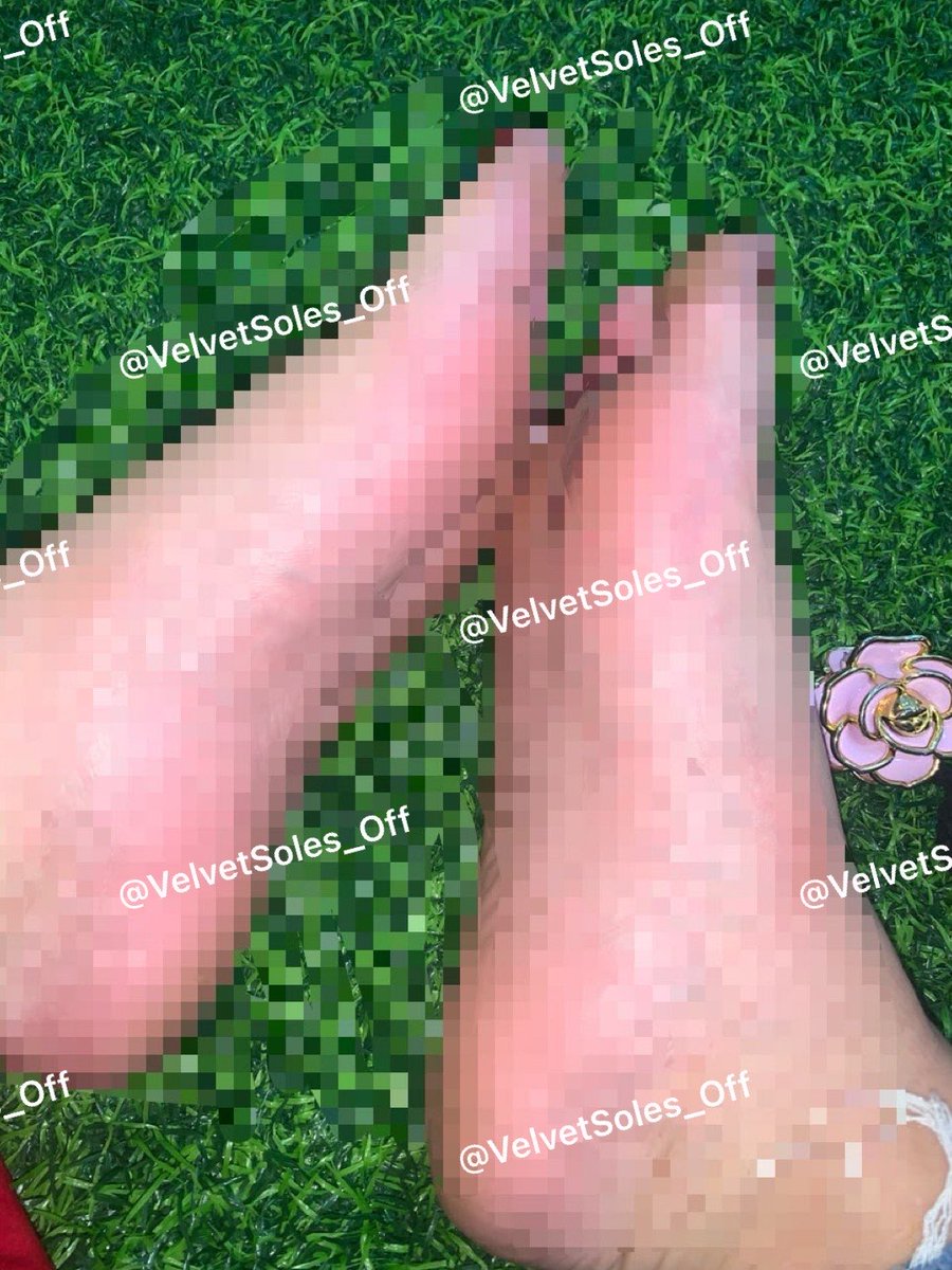VelvetSoles_Off's tweet photo. Saturday evening views 👠✨ DMs are open for custom requests &amp; HD sets!
Fast delivery via Binance Pay 💛 Send me a message to unlock 💋

⁠#soles #pedicure #softsoles #footfetish #BinancePay https://t.co/KCQumV9udQ