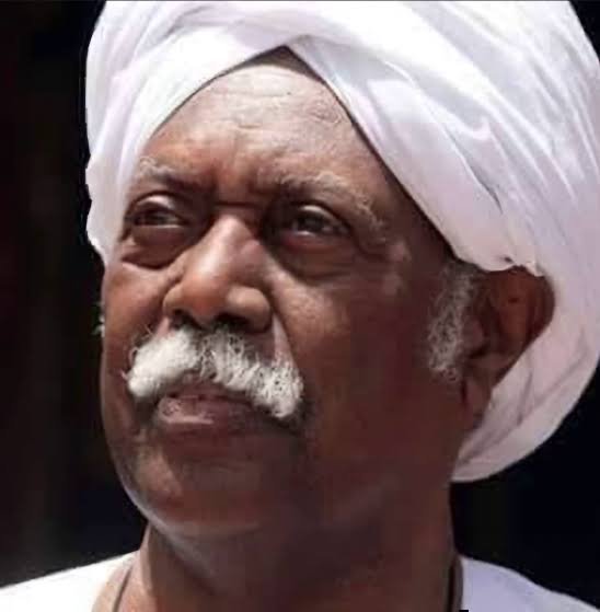 ColeSorawi's tweet photo. رحم الله المفكر السوداني الكبير الدكتور حيدر إبراهيم علي، صاحب الفكر الحر والصوت النقدي الشجاع. رحل جسدًا، وسيبقى حاضرًا بإرثه المعرفي ودفاعه عن الحرية والتنوير وقضايا السودان. خالص العزاء لأسرته ومحبيه وللوسط الفكري والثقافي. إنا لله وإنا إليه راجعون. https://t.co/LJFAQ9Ma0t