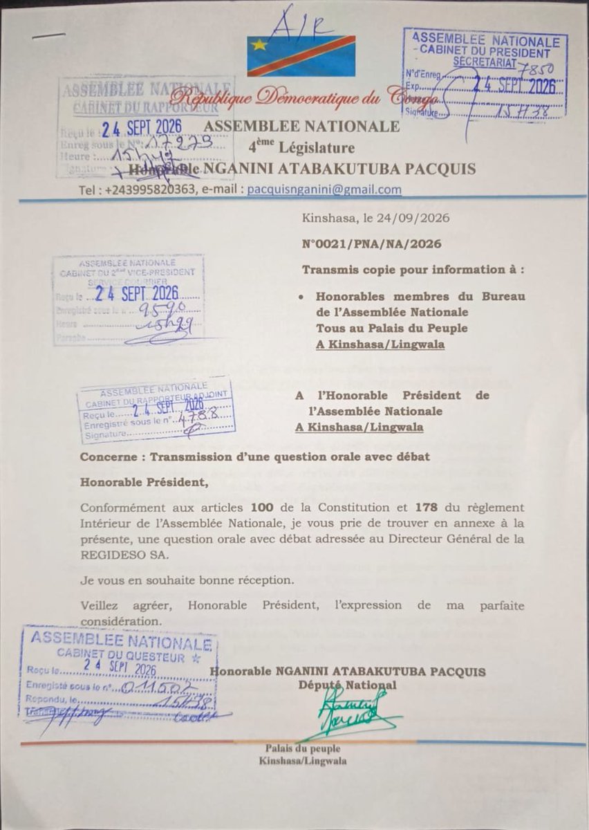 NganiniP's tweet photo. EAU POTABLE EN RDC : IL EST TEMPS DE RENDRE DES COMPTES À LA POPULATION

En ma qualité de Député national, j’ai adressé une Question orale avec débat au Directeur général de la REGIDESO, afin d’obtenir des explications claires sur la situation préoccupante de la desserte en eau potable en République démocratique du Congo, particulièrement à Kinshasa et dans plusieurs communes telles que Kimbanseke, Nsele, Maluku et ailleurs.

L’eau potable est un service essentiel à la vie, à la santé et à la dignité humaine. Pourtant, de nombreuses familles sont confrontées à des coupures prolongées, à une desserte irrégulière et, dans certains cas, à des difficultés liées à la facturation et à l’absence ou au dysfonctionnement des compteurs.

Ma démarche parlementaire porte notamment sur :

1. Les causes réelles de l’insuffisance de la desserte en eau potable ;
2. L'état des réseaux, des usines et des équipements de production et de distribution ;
3.Les mécanismes de maintenance et d’intervention en cas de panne ;
4. La situation des abonnés qui reçoivent des factures malgré une faible ou une absence de consommation ;
5. Le déploiement et le remplacement des compteurs ;
6. La transparence dans la facturation et la relève des index ;
 7. L'utilisation et l’affectation des ressources financières mises à la disposition de la REGIDESO ;
8. Les mesures concrètes envisagées pour améliorer durablement la desserte, notamment dans les quartiers périphériques de Kinshasa.

La REGIDESO indique elle-même que la facture doit notamment reposer sur les index de début et de fin de période et annonce le développement de compteurs intelligents permettant une relève plus fiable.

Notre objectif n’est pas de condamner une institution, mais d’obtenir la vérité, la transparence et surtout des solutions concrètes.

La population ne demande pas seulement des explications : elle veut de l’eau potable, régulièrement, à un coût juste et dans des conditions transparentes.

En tant que représentant du peuple, je continuerai à exercer pleinement le contrôle parlementaire afin que les préoccupations quotidiennes de nos concitoyens soient portées au plus haut niveau.

L’eau, c’est la vie.
L’accès à l’eau potable doit être une réalité pour chaque Congolaise et chaque Congolais.
 
C'est possible de passer de l'incivisme à l'excellence. 

Cette fois-ci jamais sans nous. 

Honorable NGANINI ATABAKUTUBA PACQUIS
Député national
Jésus de Tshangu