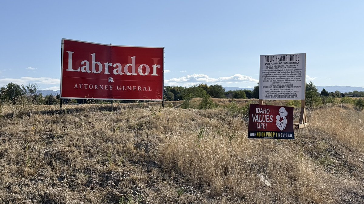 RaulLabrador4ID's tweet photo. Signs are going up all across Idaho!

After four years of fighting for Idaho families, defending our laws, and protecting our Constitutional rights, Idahoans are fired up to keep Idaho strong.

Got a Labrador sign? Send us a picture! Want a sign? Email us at info@raullabrador.com https://t.co/GQPAEeTIyC