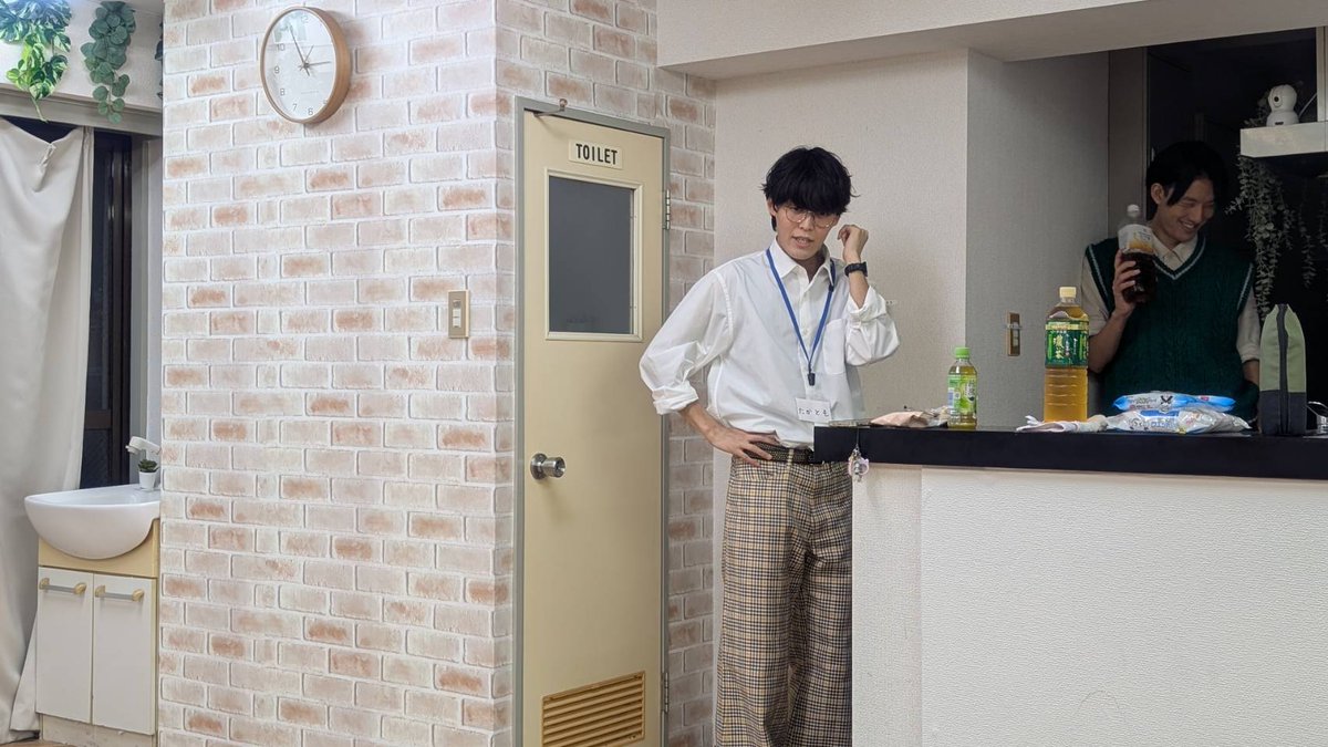 tk46u's tweet photo. 芝居仲間たちとワークショップ。

その場でやるワークを柔軟に変えていきます。
それがまた、即興性があって楽しい。

どんなワークが身体に馴染むのか、
みんなの変化を見つつ試行錯誤しています。 https://t.co/tbaQumckj0