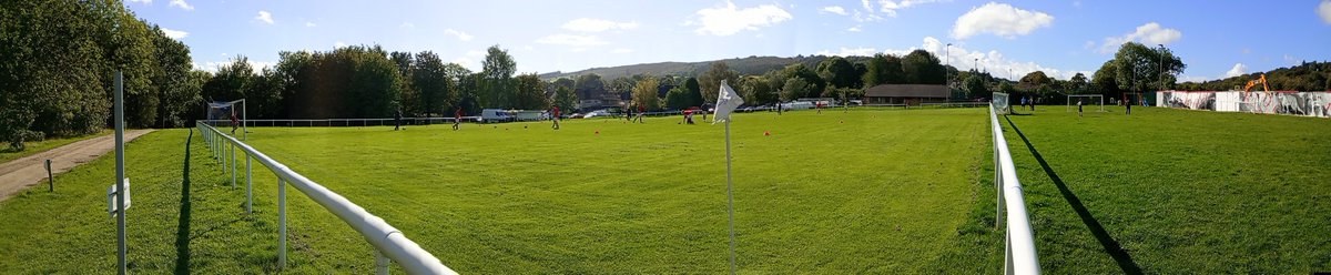smilerhopper's tweet photo. #groundhopping #derbyshire #highpeakdistrict at Whaley bridge memorial park for @whaleybridge v @Stretford Paddock in the @cheshireleague div 1 #leaguecomplete ☑️
Game number 106 with @spireitepete
& JP #newgroundalert
Step 8 post n rail dugouts hard standing cover teabar https://t.co/pPRQ3mwyz1