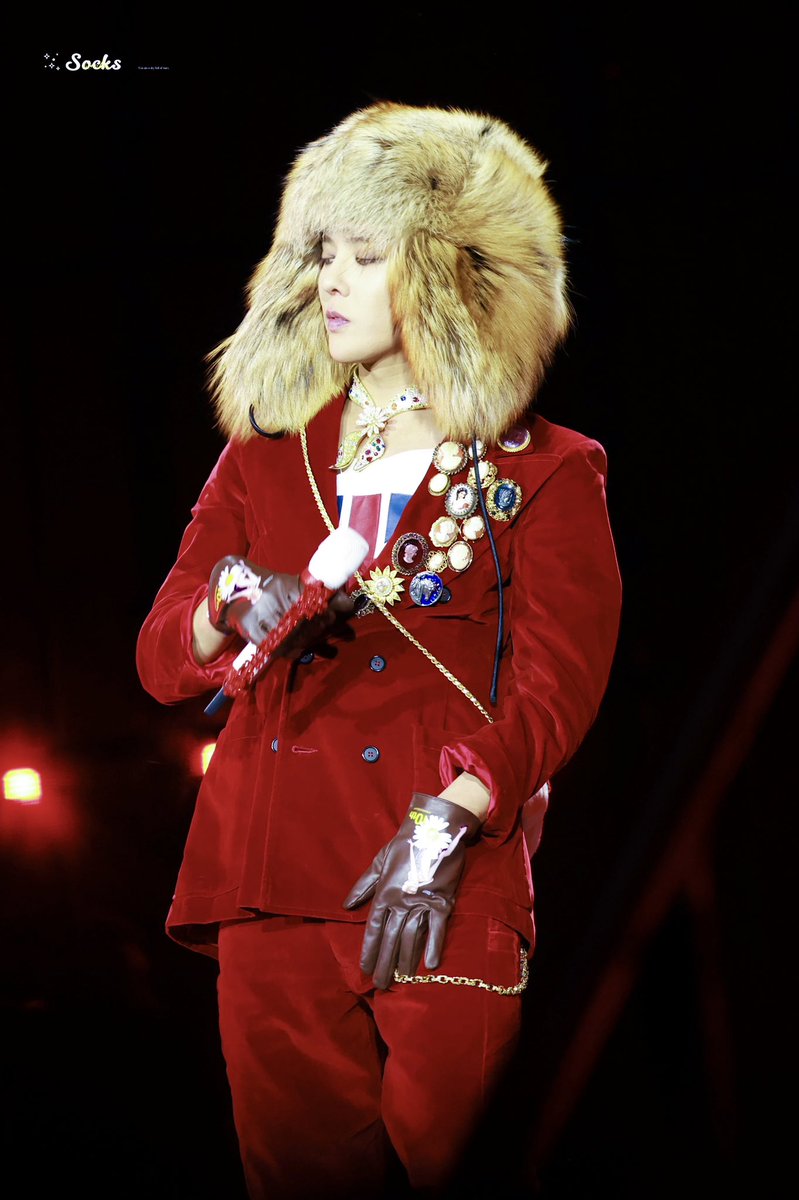 SocksGGG's tweet photo. 260926 BIGBANG <XX : COSMOS> in London🇬🇧

#GDRAGON #GD #지드래곤 #권지용 https://t.co/7ny2pxPBbf