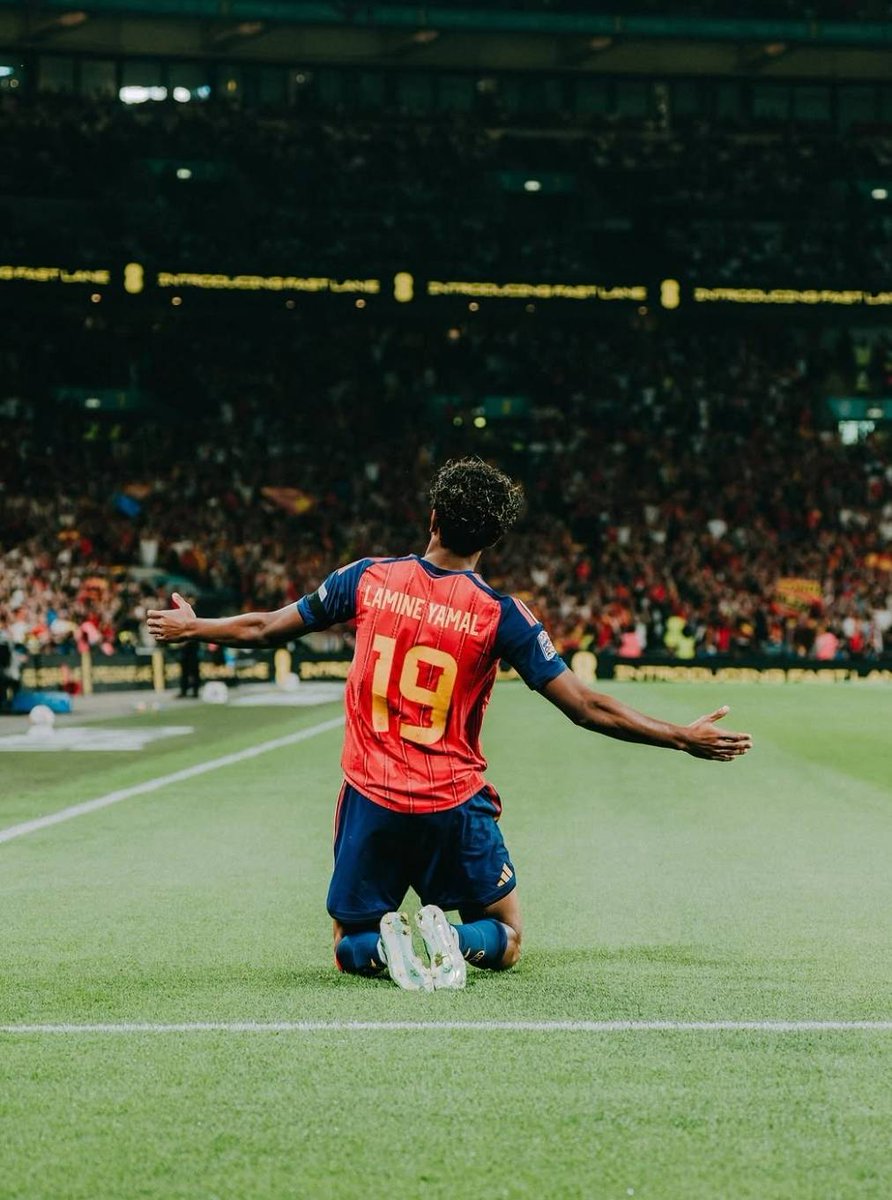 BarcaTimes's tweet photo. 🚨📲 | Lamine on IG: hate me or love me, I don't care 🇪🇸🇪🇸 https://t.co/aW4OThz1F2