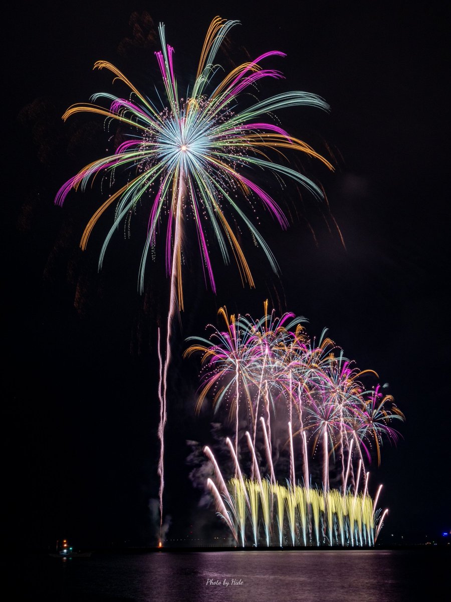 HidePhoto_2021's tweet photo. 大洗海上花火大会2026🎆

野村花火工業 様の美しい花火を堪能できました😻

来年は会場で視界全体に広がる花火を観たいですね🐈️✨️ https://t.co/c0lHIaLLAt