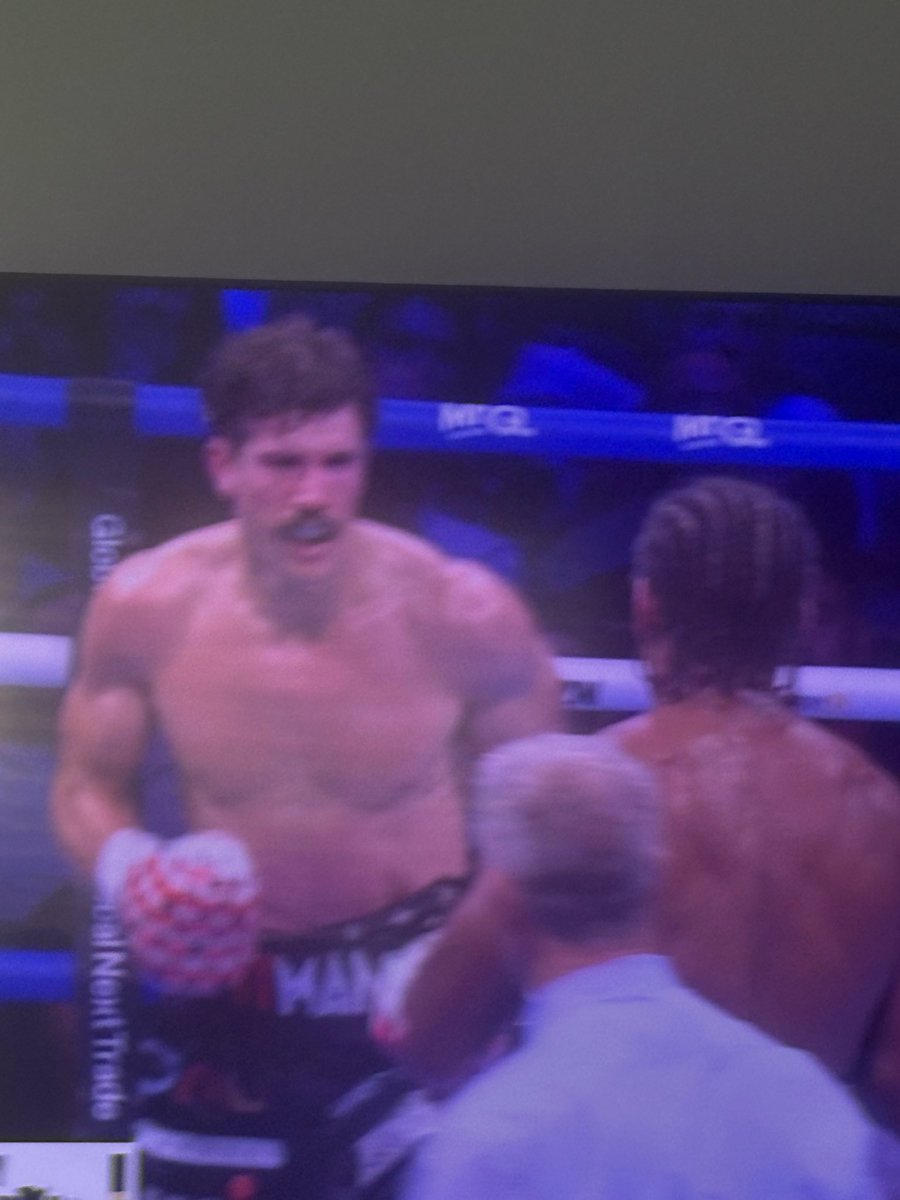 Ortix008's tweet photo. Don’t get knocked out @dogeofficialceo 👀 https://t.co/aZ78kJWBOd