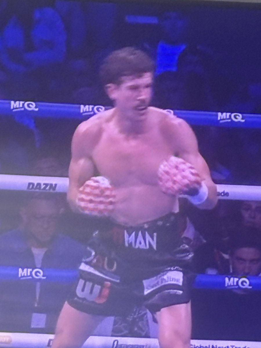 Ortix008's tweet photo. Don’t get knocked out @dogeofficialceo 👀 https://t.co/aZ78kJWBOd