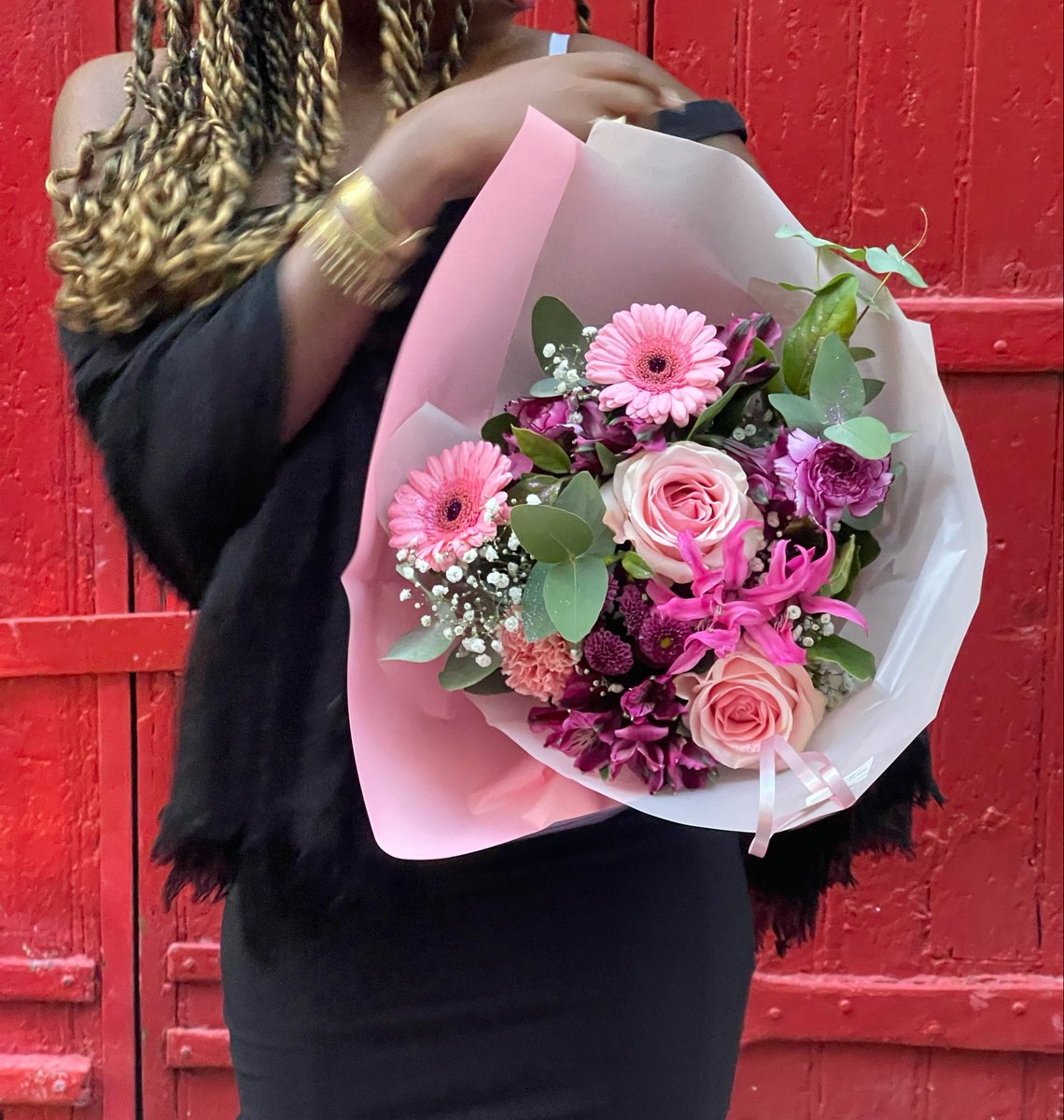 AnyaByme's tweet photo. J’ai eu mon bouquet !! https://t.co/t4kpkGaIC4