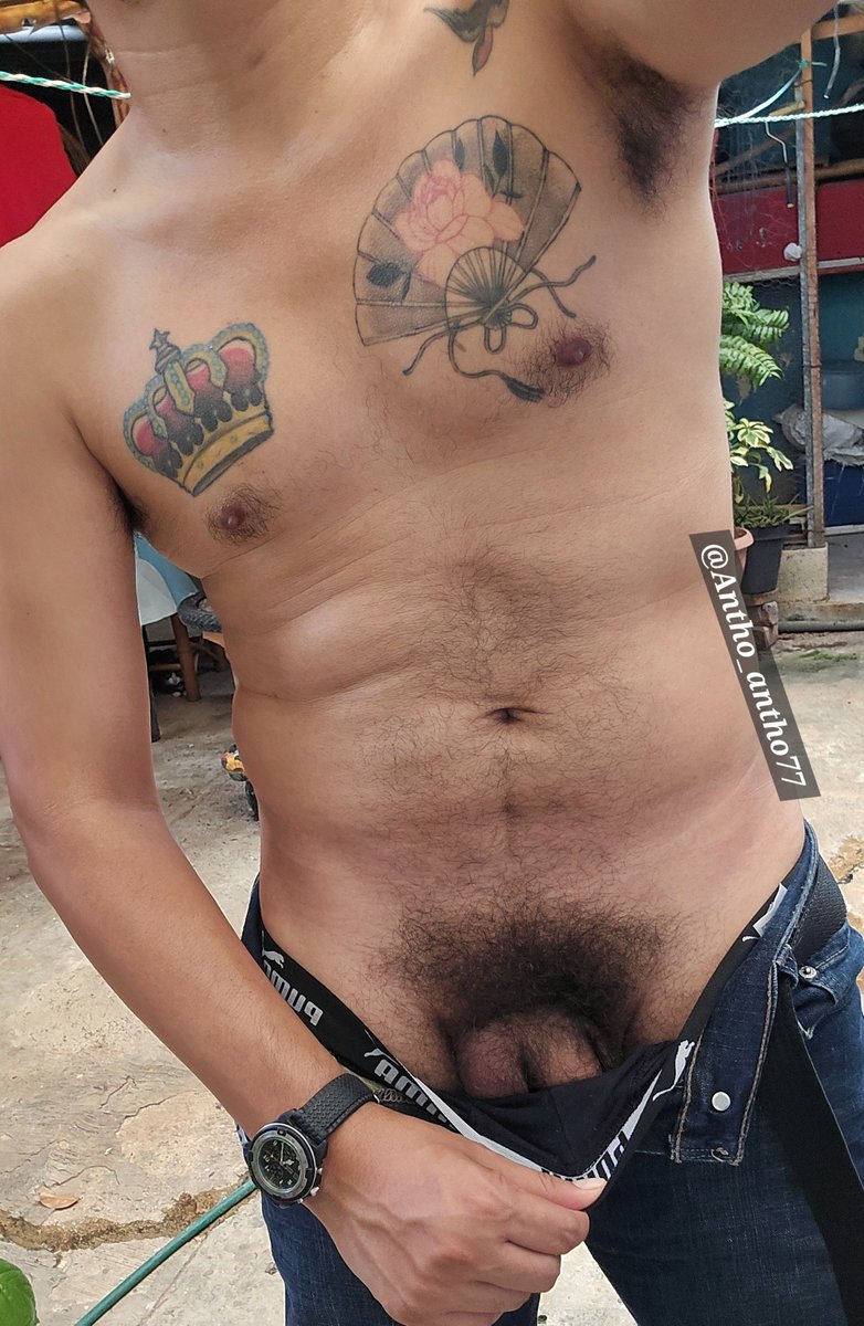 Antho_antho77's tweet photo. ¿Así como ando todo sudadote, dónde pasarías tu carota? ¿Axilas, verga ó huevos ? 🔥🔥🔥 https://t.co/mokk753yP9