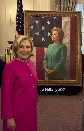 time4kind's tweet photo. ♡ Sigh . . coulda shoulda . .
· Our #Hillary007 ..
. sane humane · mend ♡ tend ♡ defend
· #DemsDeliver · #MailVoteBlueEARLY26 https://t.co/GuqlbhiR68