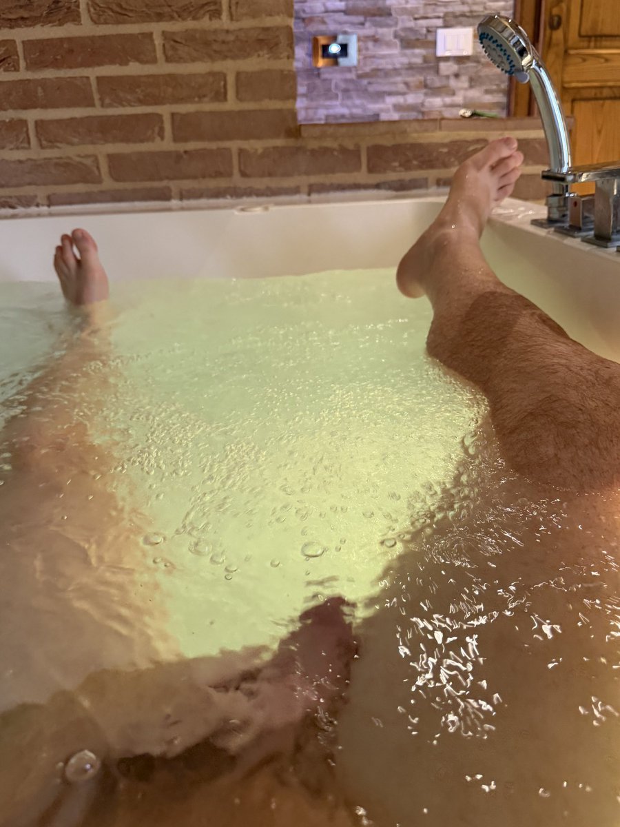 GingerSpacey's tweet photo. Serve qualcuno in vasca #gayselfie #gayworld #gayitalia 
#gaysexyboy #outdoor #grindrita #gaylove
#selfiegay #cruising #Chudai @OnlyGingerz 
#gingercock #gingergay #gingerballs
#gingerdick #gingernaked #gingerhair
#nakedginger #gingerporn #redheadgay 
#gayredhead  #gingerbear https://t.co/Tgnv7ur5I8