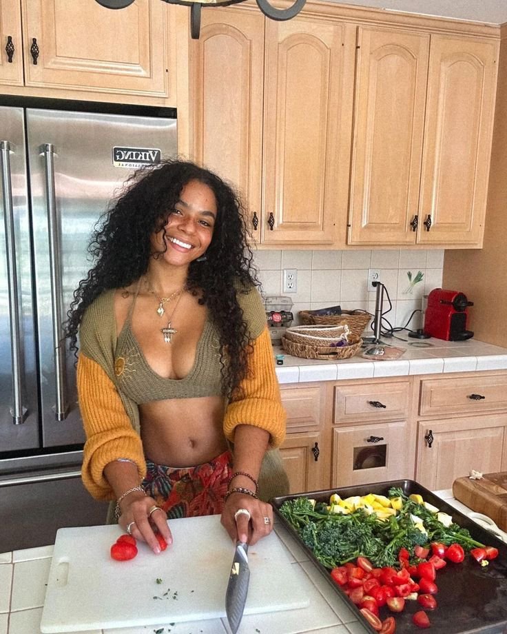 Danielle24664's tweet photo. It cooking time 😁😋😉 https://t.co/GgcVqU6FHb