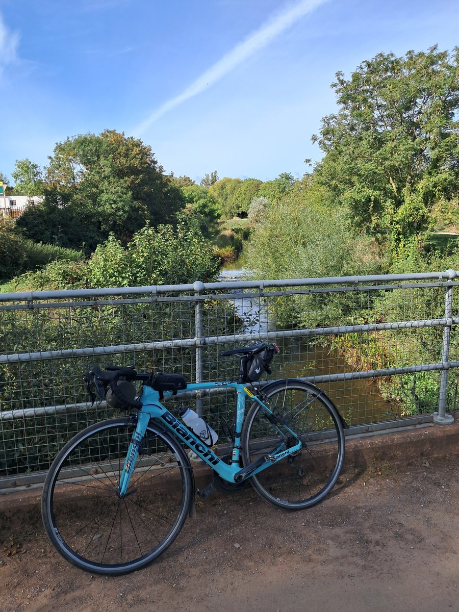 CB_cycles's tweet photo. Out on the Bianchi again this morning in the sunshine. More exploring Taunton's cycle paths, Hankridge nature reserve and stumbled upon a derelict Nerrols Farm. Also discovered Staplegrove road is closed to everyone (that includes bikes) #cycling #Bianchi #morningride https://t.co/LDAS9mFl2O