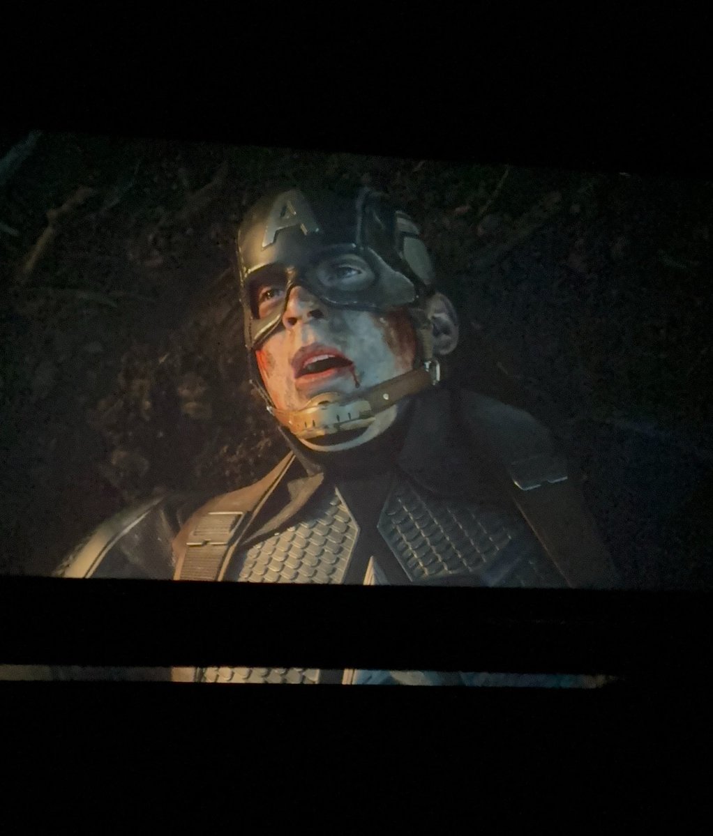 captbowie's tweet photo. and the crowd cheered https://t.co/T4Z2ZA8ry8