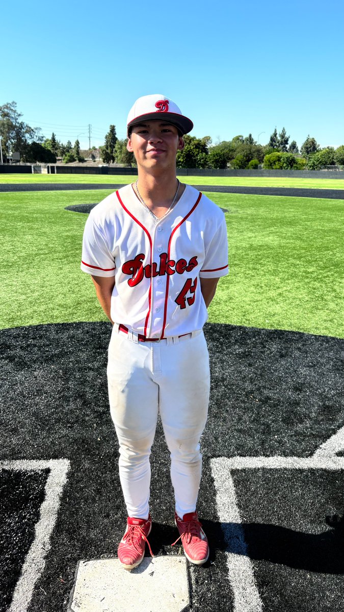 FiveToolCA's tweet photo. F: @SoCal_Dukes 10, SoCal Gahrdians 2027 2
PoG: Dylan Derosier 4 IP, 7K, 3H, 0 BB, 2 ER | 2-3, 2B, 2 RBI https://t.co/8wBd5ZzspM