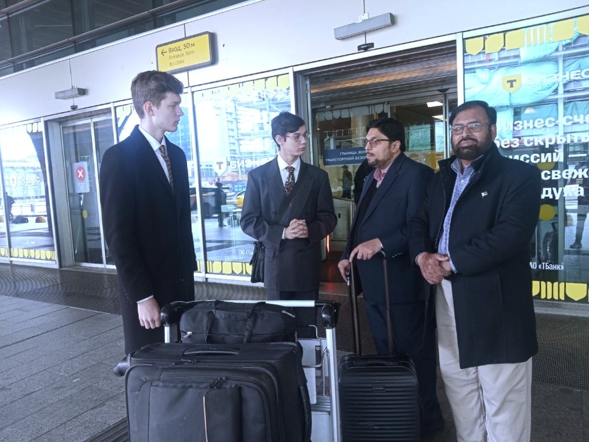 DrHussainQadri's tweet photo. Russia: Prof. Dr. Hussain Mohi-ud-Din Qadri Arrives in Moscow to Attend World Spiritual Assembly of Muslims

President Minhaj-ul-Quran International and Deputy Chairman, Board of Governors, Minhaj University Lahore, Prof. Dr. Hussain Mohi-ud-Din Qadri, has arrived in Moscow, Russian Federation, to attend the World Spiritual Assembly of Muslims. He was accompanied by Mr. Sohail Ahmed Raza, Director, Interfaith and Diplomatic Relations, Minhaj-ul-Quran International.

Upon arrival at Moscow Airport, Prof. Dr. Hussain Mohi-ud-Din Qadri was warmly received by the conference delegation organizers. He was subsequently escorted to the President Hotel, the venue of the conference scheduled for September 28.

The conference will bring together delegates from approximately 56 countries, including representatives of Muslim organizations, as well as religious leaders and representatives of different faiths in Russia. Minhaj-ul-Quran International is representing Pakistan at this international gathering.

#DrHussainQadri #PresidentMQI #MinhajUlQuran #Moscow #Russia #WorldSpiritualAssembly #Islam #Peace #InterfaithDialogue
