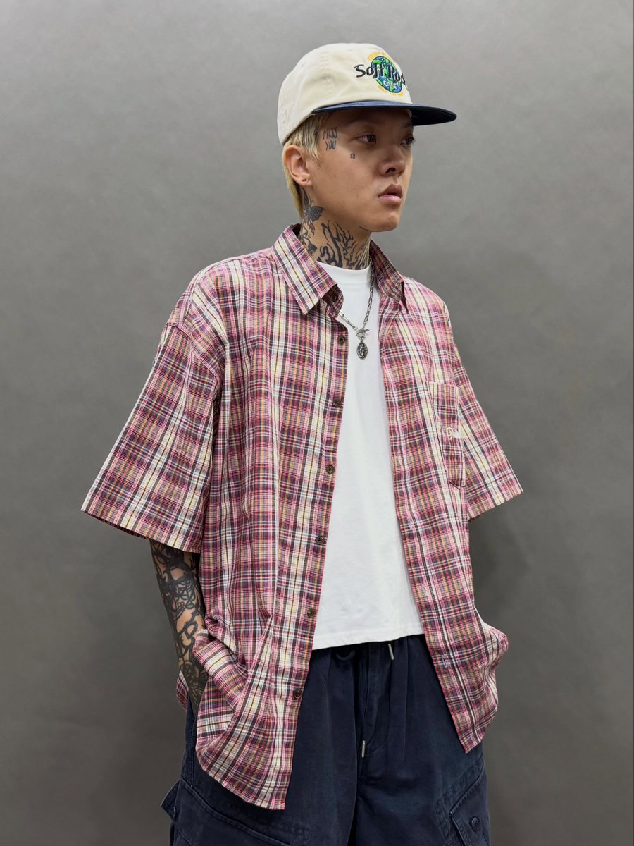 PollyPatriquin's tweet photo. Embroidered Soft Rock Cafe cap
Free size with adjustable elastic

Virgin Mary necklace

White wing-sleeve tank top
Free size, chest width 62 cm, length 64 cm
Loose, cropped fit

Red plaid embroidered shirt
Free size, shoulder width 56 cm, chest https://t.co/kDz303M2rZ