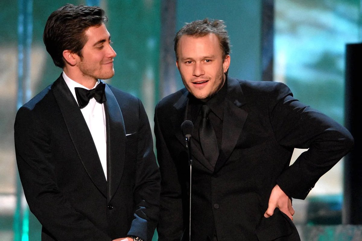uponbrokeback's tweet photo. Oh the way Jake looks at him, my heart hurts https://t.co/6f8ECAXwou