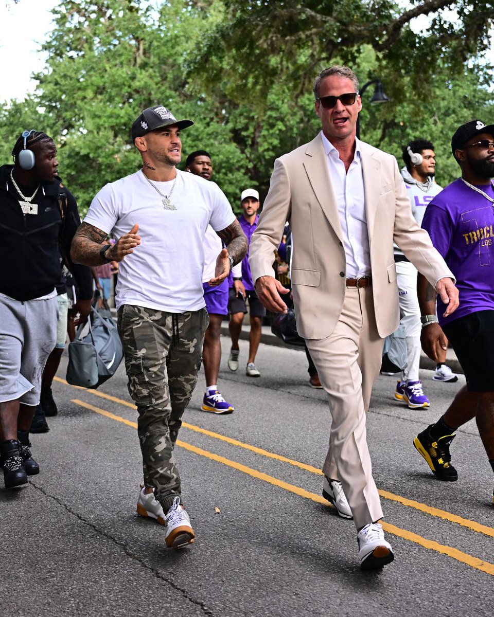 LSUfootball tweet picture