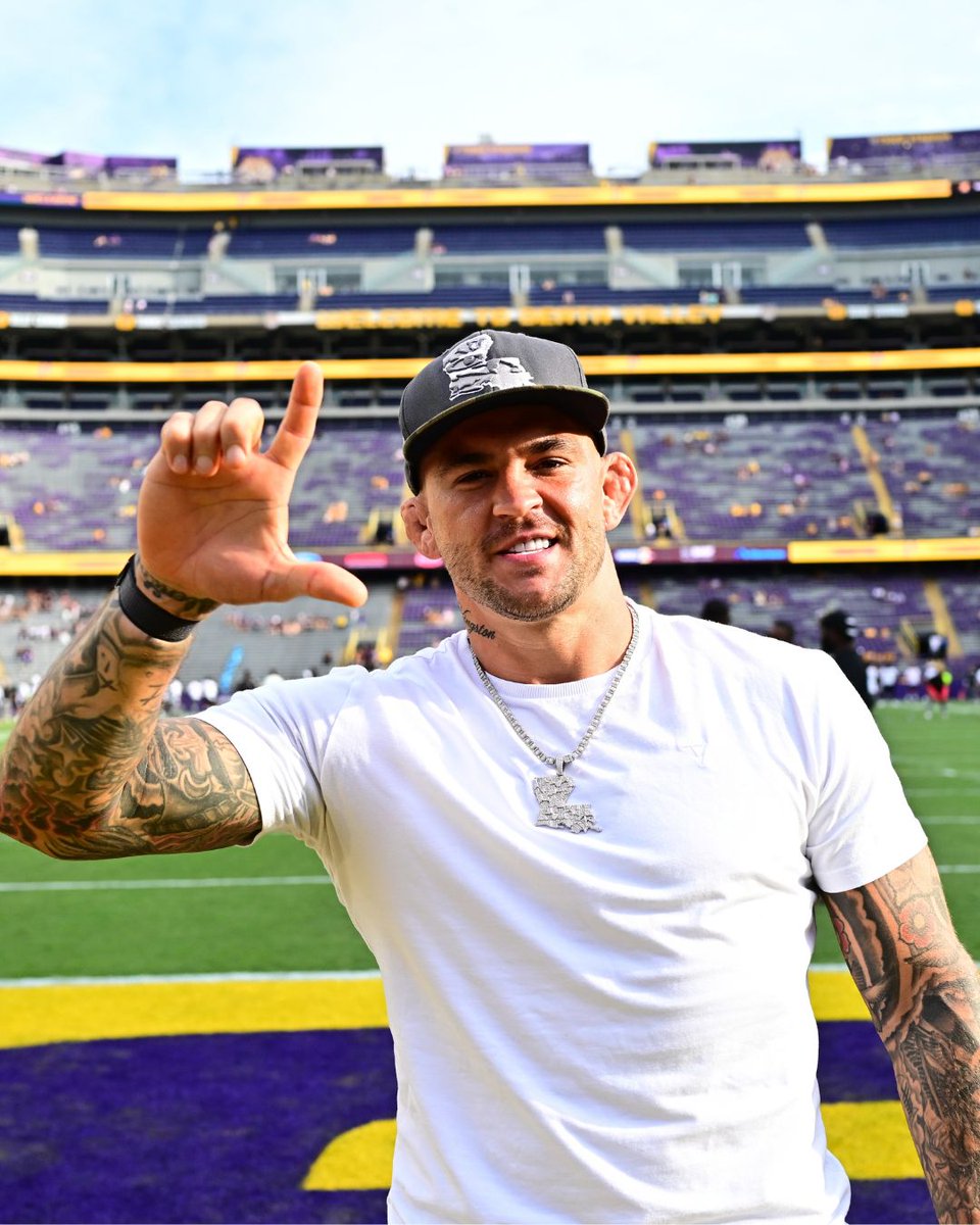 LSUfootball tweet picture