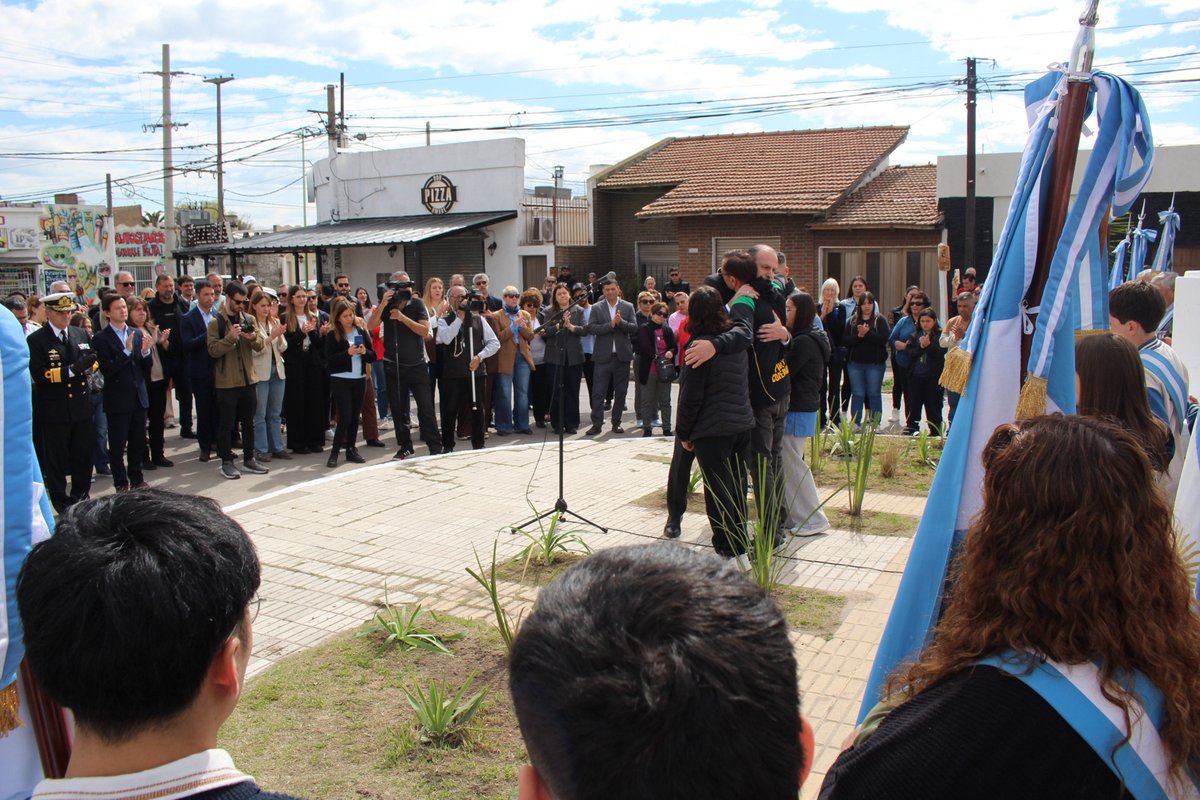 BRodriguez_IW's tweet photo. Acto oficial por el aniversario de nuestra localidad 🤍

141 años de historia whitense, marcada por la resiliencia de su comunidad, su solidaridad en los momentos difíciles y la grandeza de su trabajo colectivo. https://t.co/5Mri6YJCrs