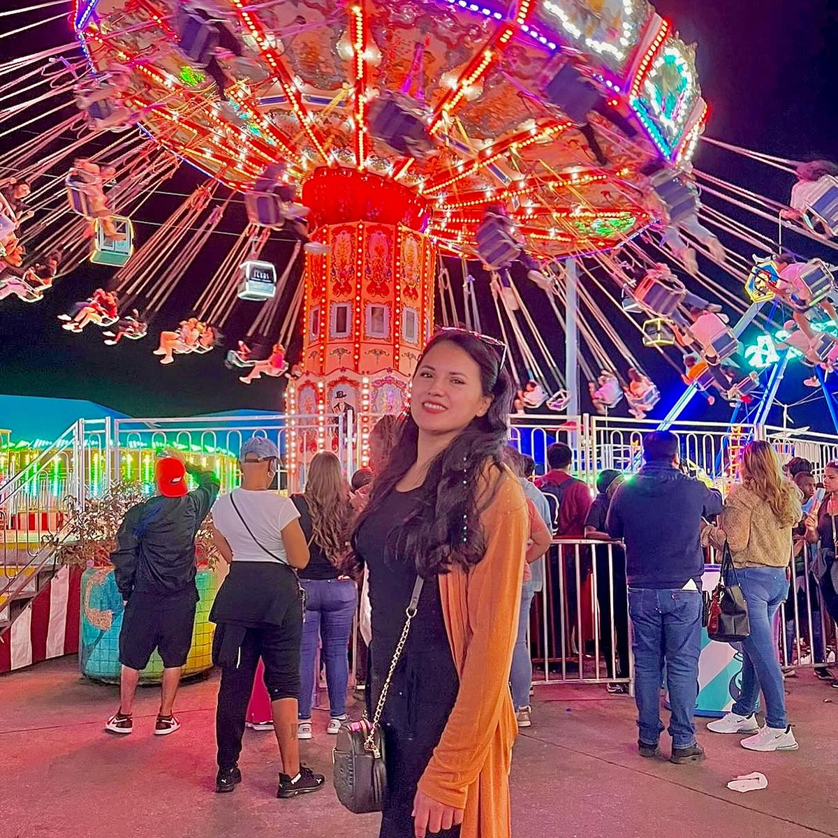 OKANKARA4's tweet photo. Una feria al año no hace daño. https://t.co/ZDZGdDQRVl