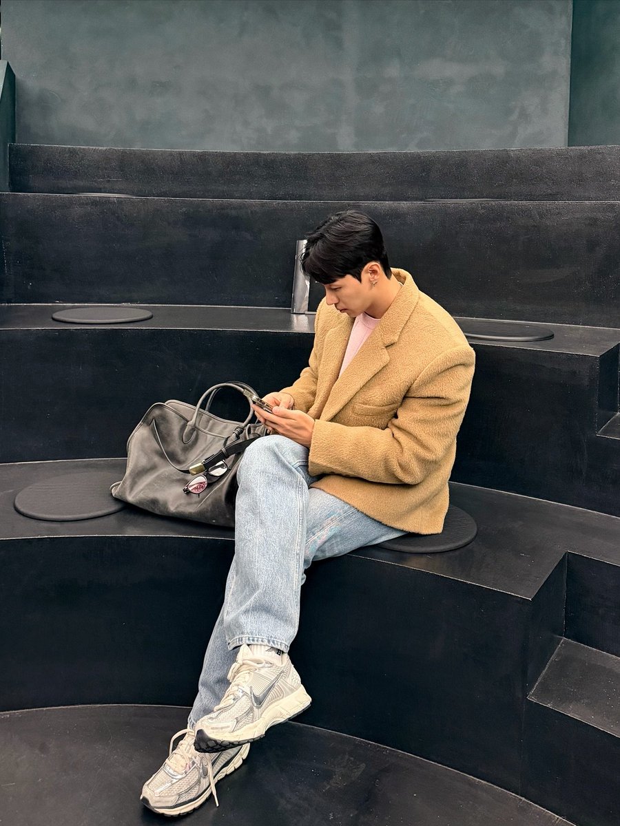 g7xca's tweet photo. 엠레드 2회차 
.
철인 훈련으로 상한 피부회복 ㄹㅈㄱ
.
제모 기계가 좋아서 그런지 안아픈데 효과는 맷도���스트
.
30대..모공이랑 탄력 주름 고민이 많은데 관리하기 달렸다..
 ❤️📸📸 https://t.co/ShwX3GOqmv