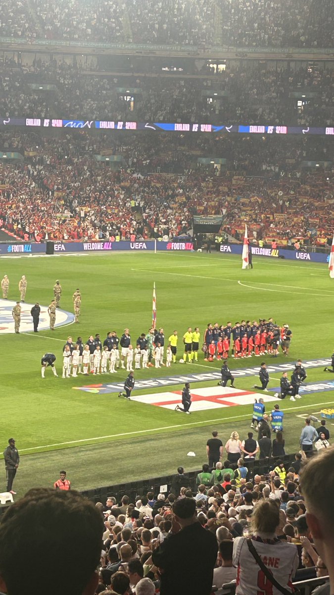dolanfpl's tweet photo. @wembleystadium tonight ⚽️
bad result but great day out 👍 https://t.co/DJZzJI6WYS